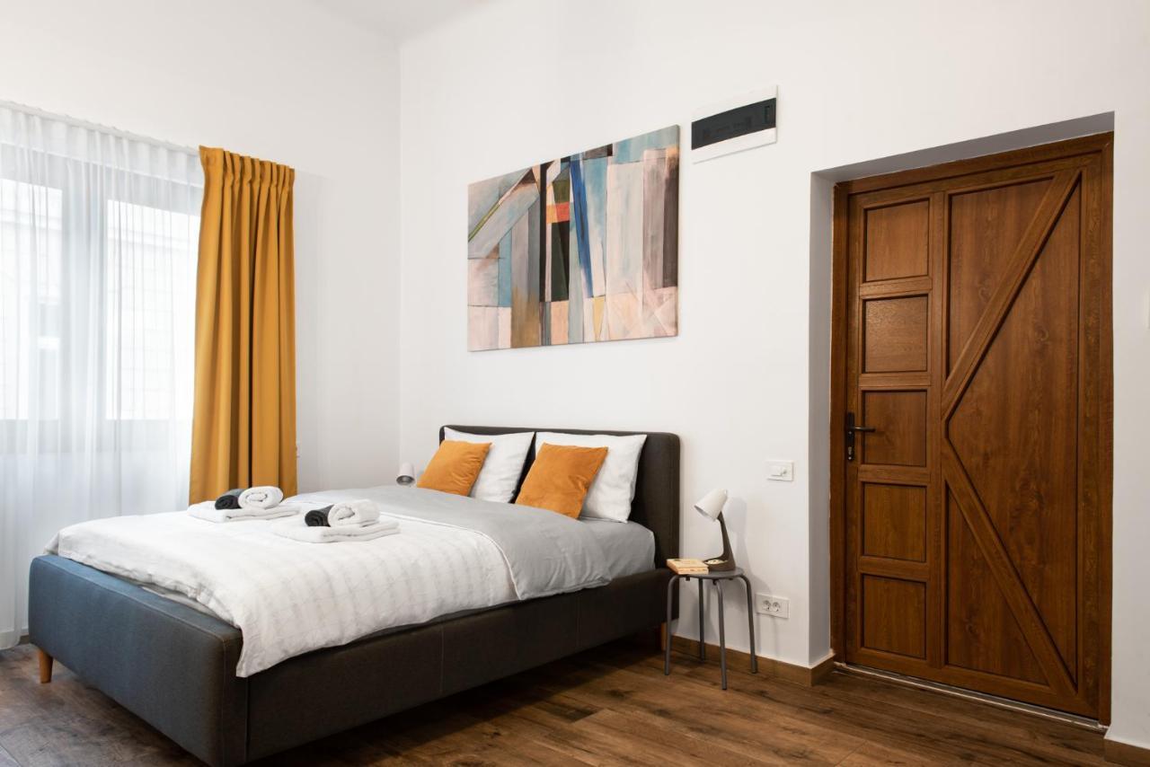 Clujstays In The Heart Of *